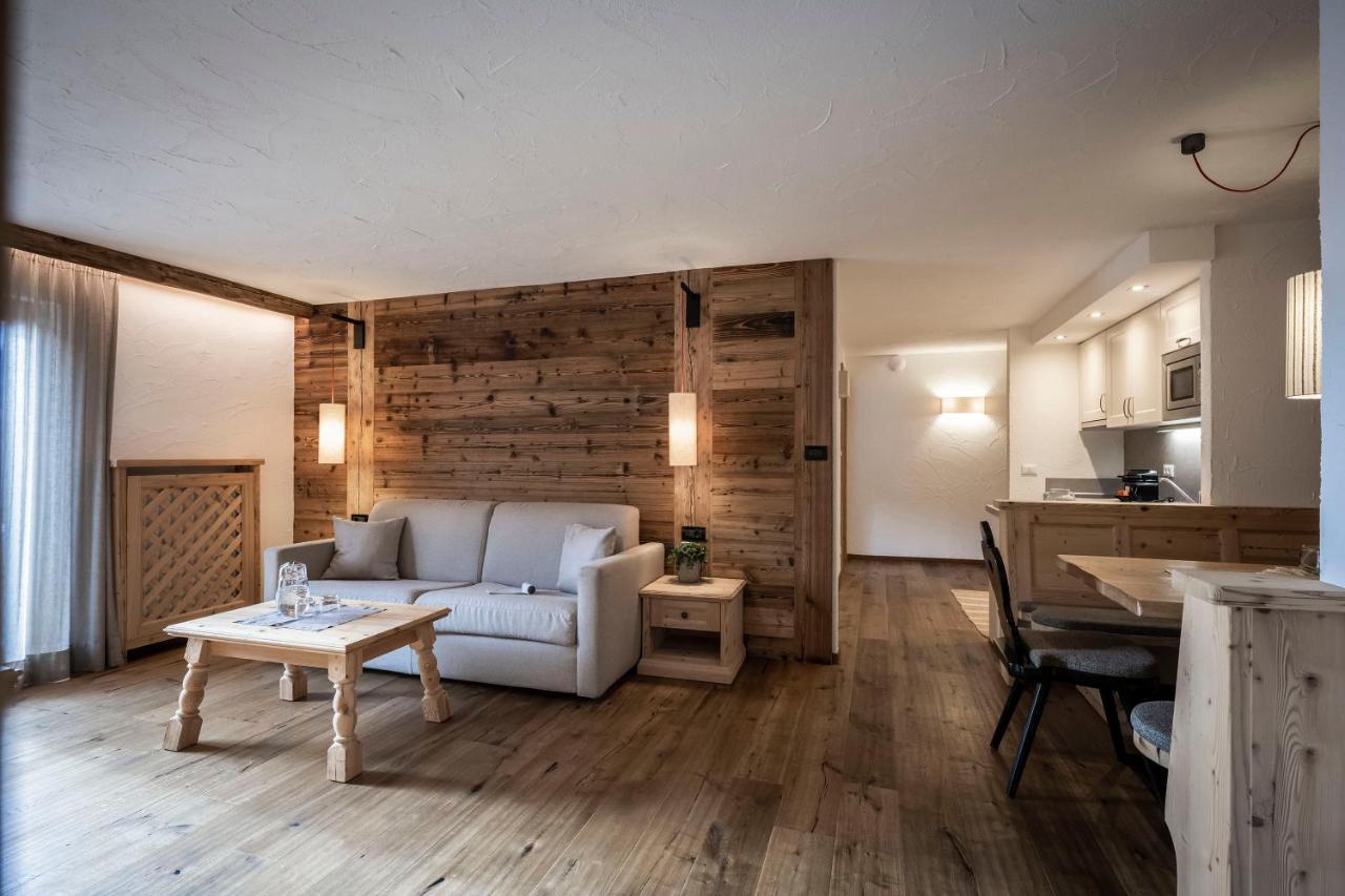 Two-Bedroom Apartment (4 Adults),1264449412:JPEG